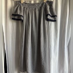 Women’s black and white plaid dress medium 