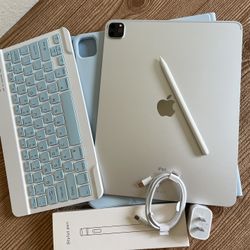 iPad Pro 12.9” (2020 model) 4th Generation 512GB with  keyboard case and pen & Accessories 