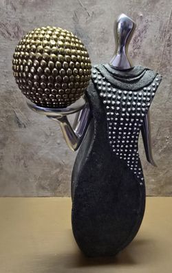 Unique Rare 1970 Figurine