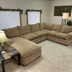 Basset U Shaped Sectional Couch Sofa Free Delivery 