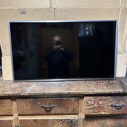 Samsung 40” LCD TV