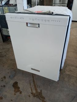 KitchenAid white dishwasher with stainless tub - Free delivery