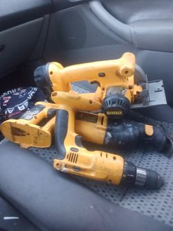 DeWalt 18volt Sazaw  And Circular Saw