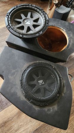 2- 10" Kickers