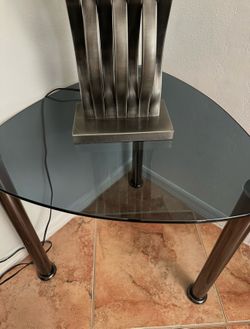 Glass corner table almost new!