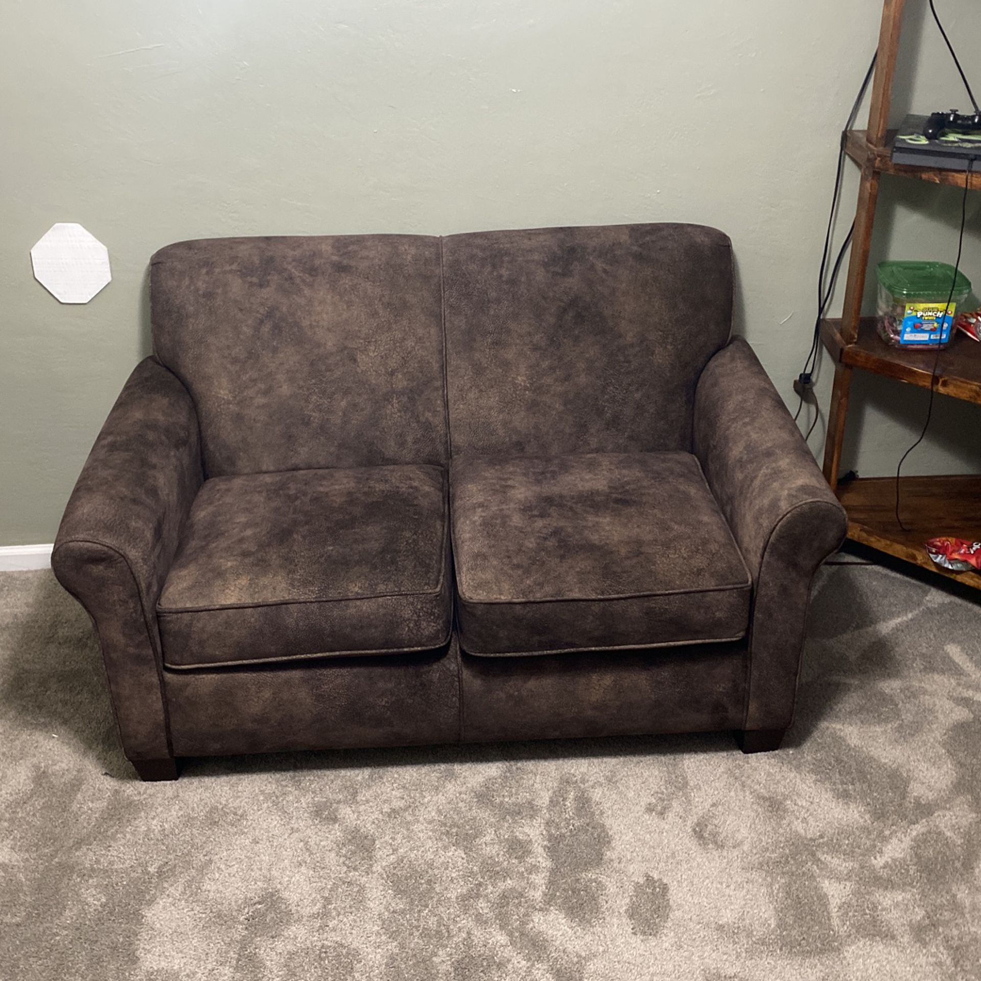Sofa - Non Reclining - Comfy 