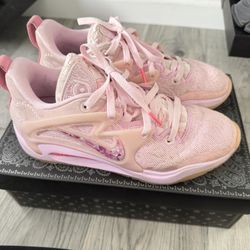 Nike KD 15 NRG’ Aunt Pearl