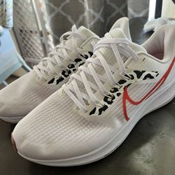 Women Nikes