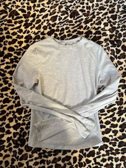 Skims grey long sleeve shirt🩶