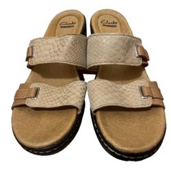 CLARKS Womens Wedge Sandals