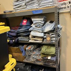 Selling Clothes By Bulk 