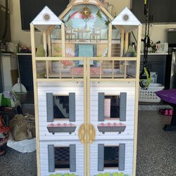 Doll house