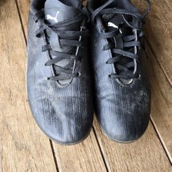 Kids Soccer Shoes