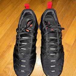 Mens VaporMaxs (Size 10)