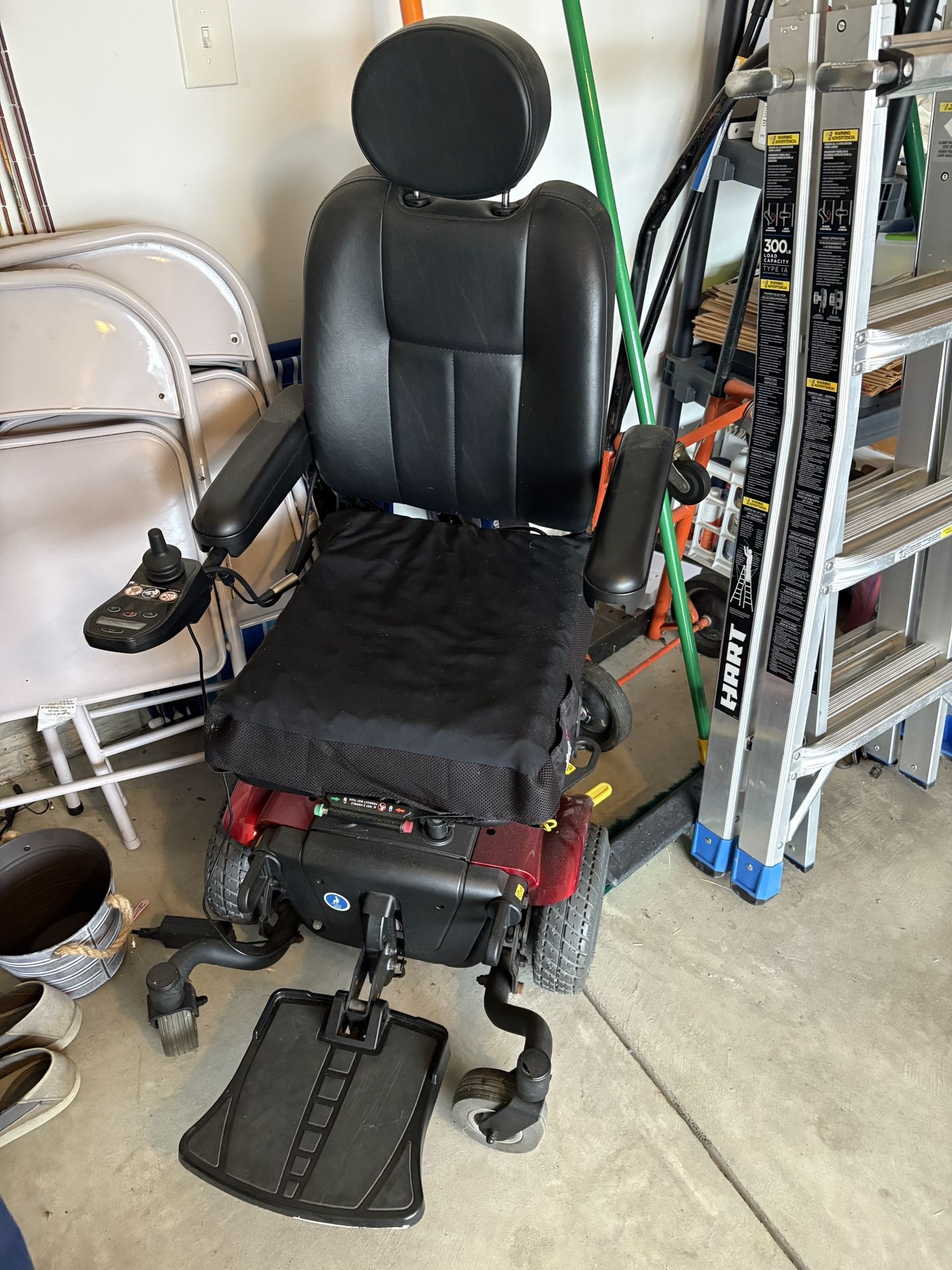 Power Wheelchair with ROHO Comfort Cushion – $525
