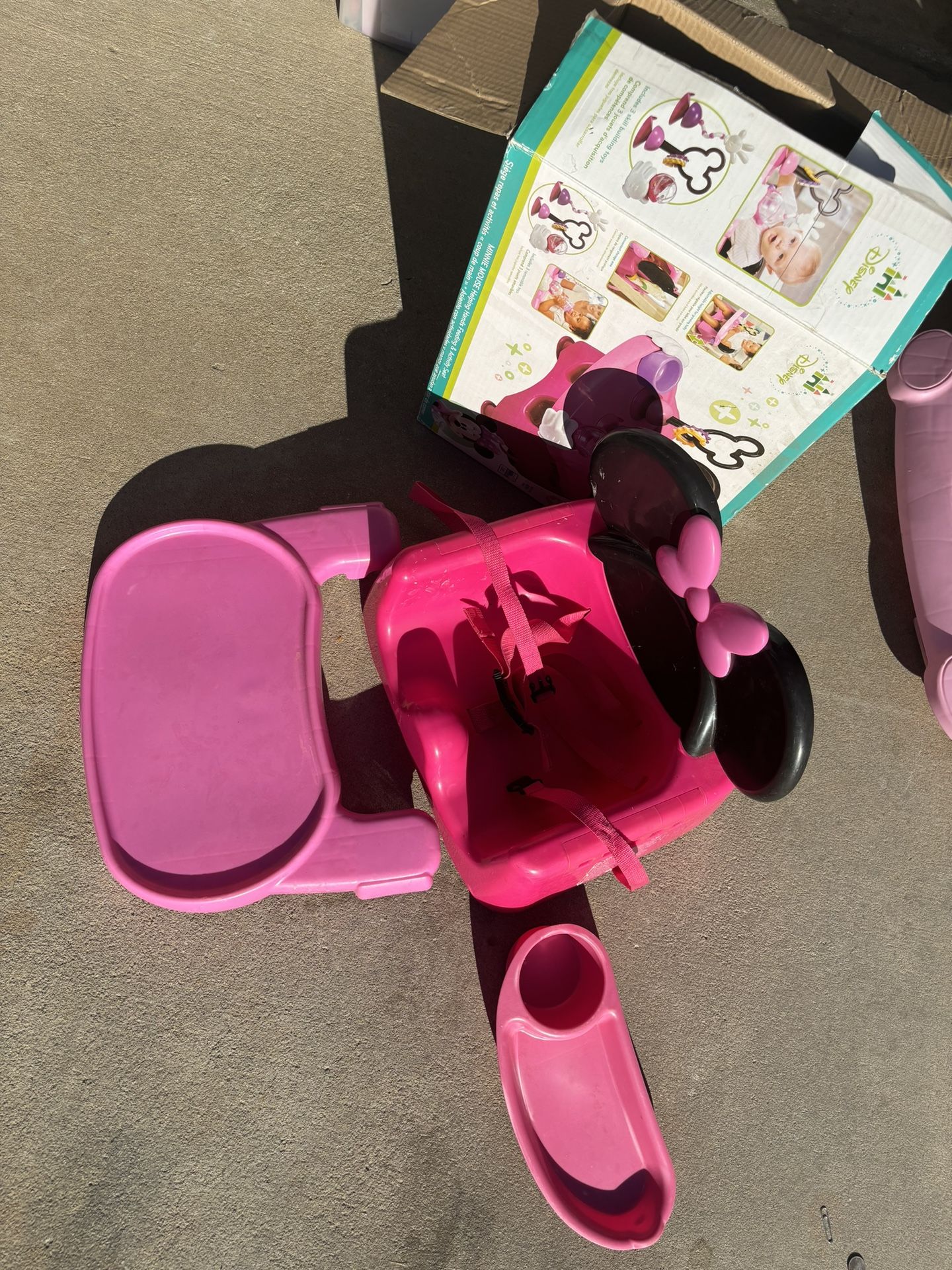 Minnie Mouse Feeding Chair