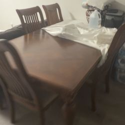 Comedor Or Dinner Table 