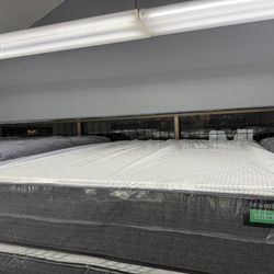 QUEEN SIZE TUFT & NEEDLE STICH MATTRESS & BOX SPRING BED SET