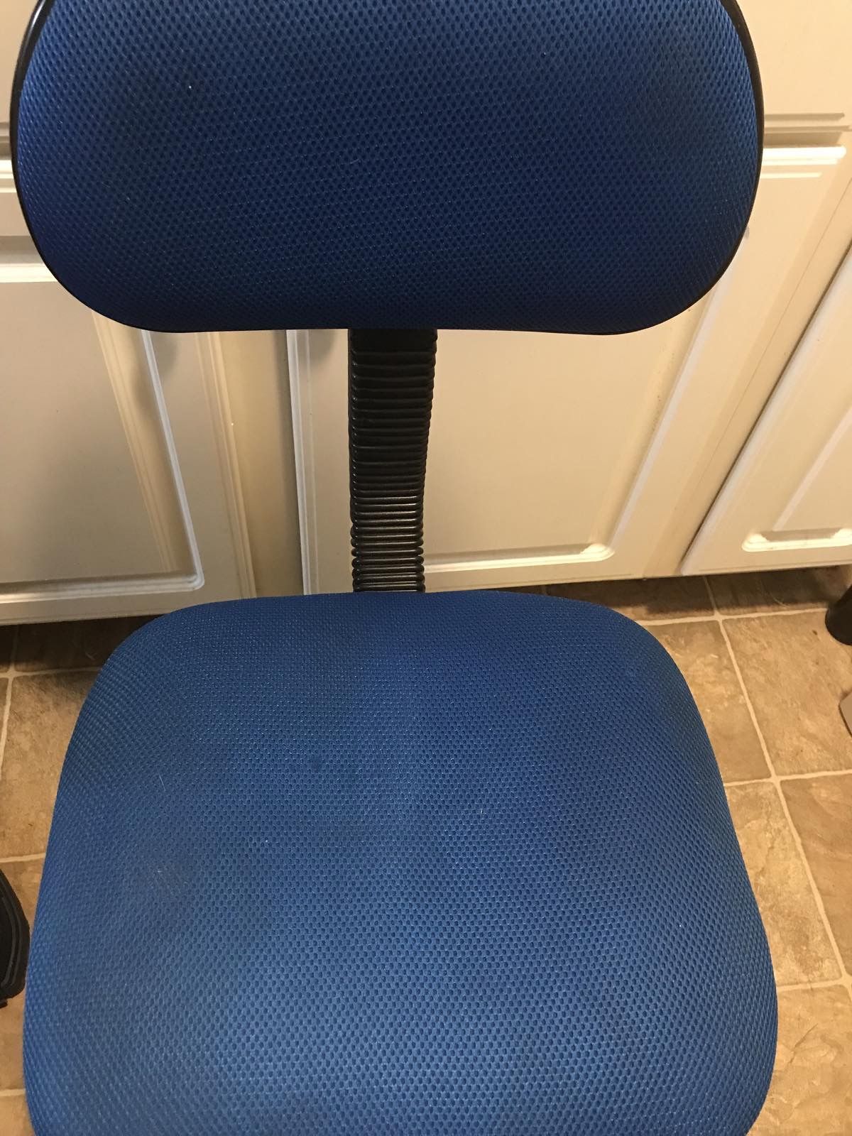 Blue Office Chair Goes Up And Down