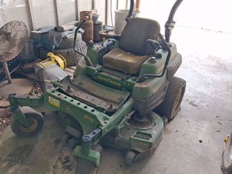 John Deere 0 Turn Z810A  pro 54inch