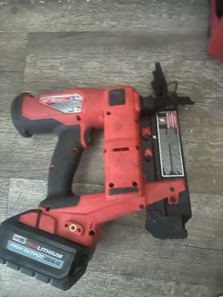 Milwaukee M18 FUEL 18-Gauge Brad Nailer Tool-Only