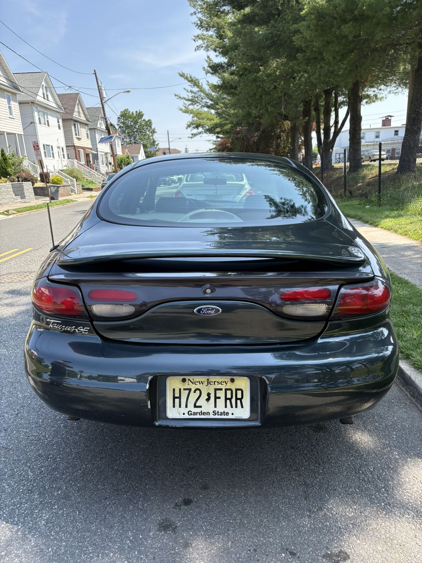 1998 Ford Taurus