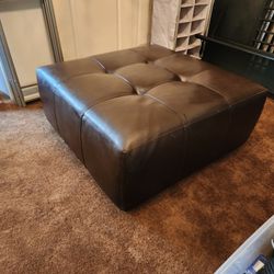 Lether Ottoman 