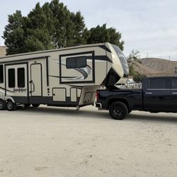 RV & Travel Trailer Transporting/Relocation