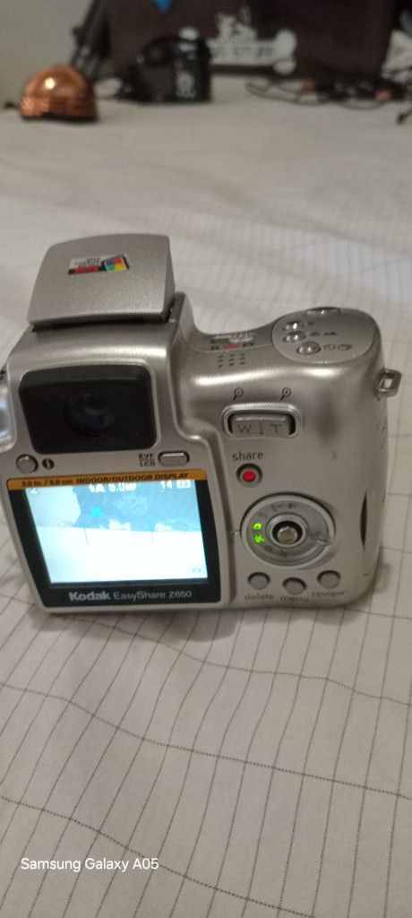 Kodak Camera Easyshare Z650 10x Zoom 6.1 Megapixeles