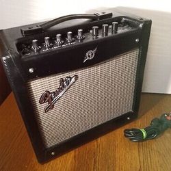 FENDER Mustang 1  DSP Electric Guitar Amp Amplifier + Effects PR824 SERVICED*