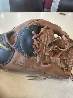 Mizuno classic 11.5 $40