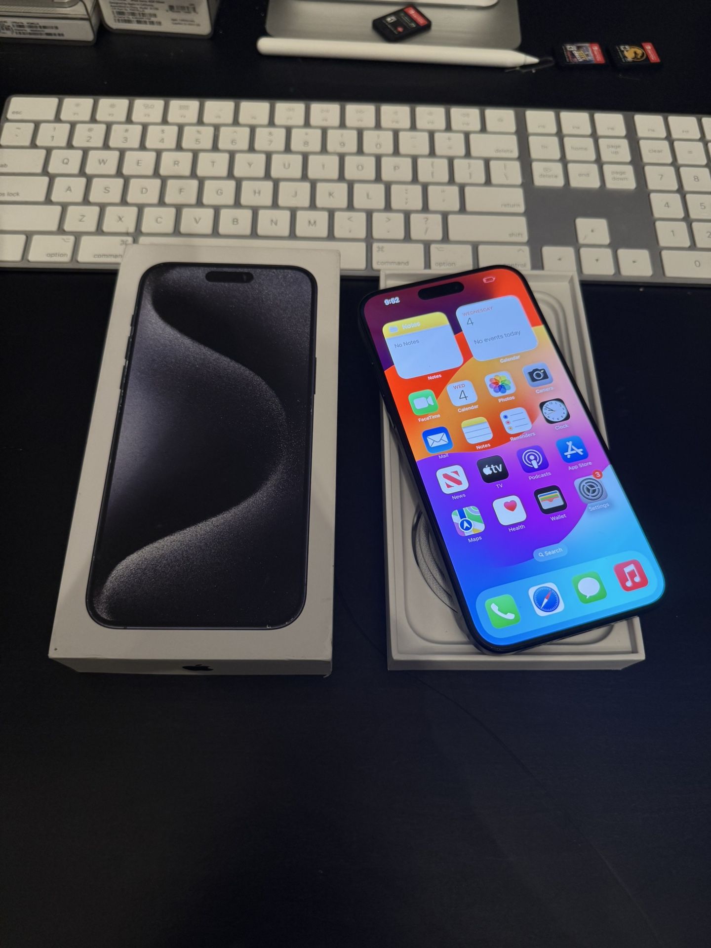 Apple iPhone 15 Pro Max 256GB Unlocked to any carrier! New in box!