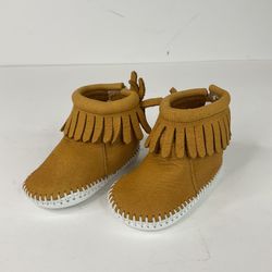 Minnetonka Moccasins Leather Fringe Baby Shoes Size 2 
