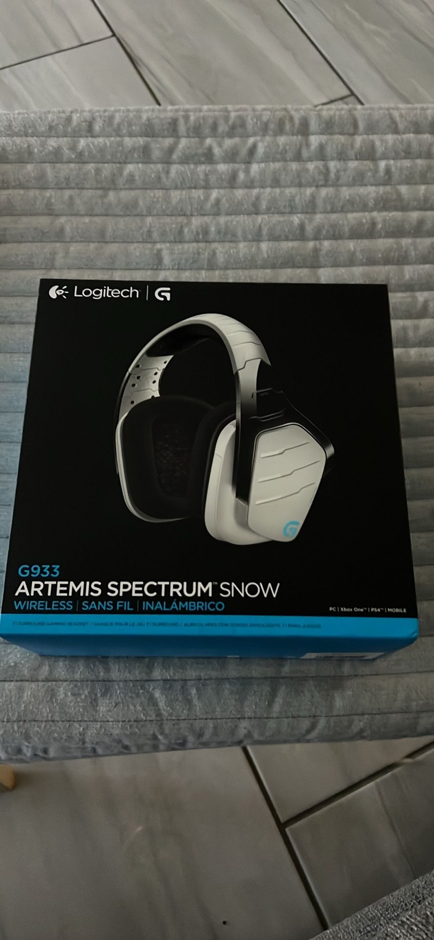Logitech G933 Artemis Spectrum Snow Wireless 7.1 Gaming Headset