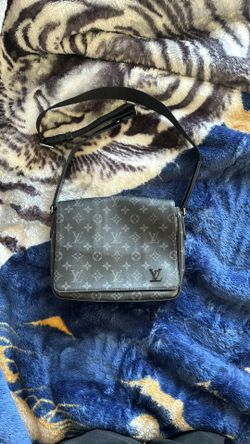 Louis Vuitton Crossbody Bag 