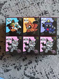 TRADE - Hello Kitty x Godzilla Toys