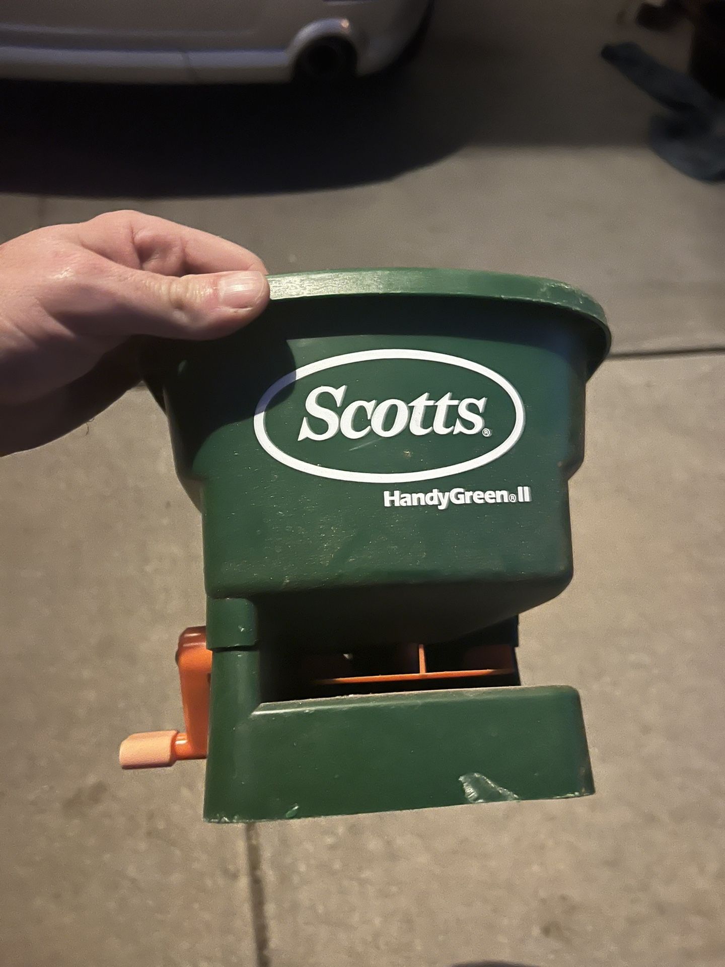 Scott’s Hand Seeder