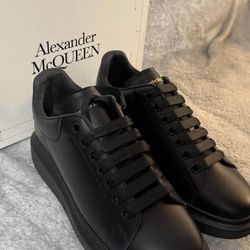 Alexander mcqueen size 6.5 men