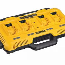 12V/20V/60V MAX 4-Port Lithium-Ion Battery Charger