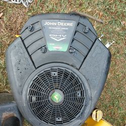 Briggs & Stratton 25HP Engine 1 Inch Shaft $500 Or Trade For A Vanguard Engine 20HP Or Bigger Southmont NC 