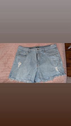 Light Wash Distressed Denim Shorts SIZE:14