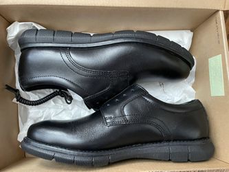Boys Dress Shoes Size 2 (Brand New)
