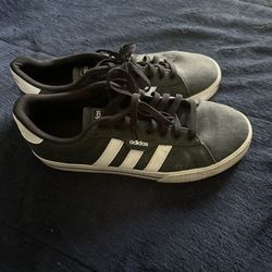 Men's Adidas Size 9 