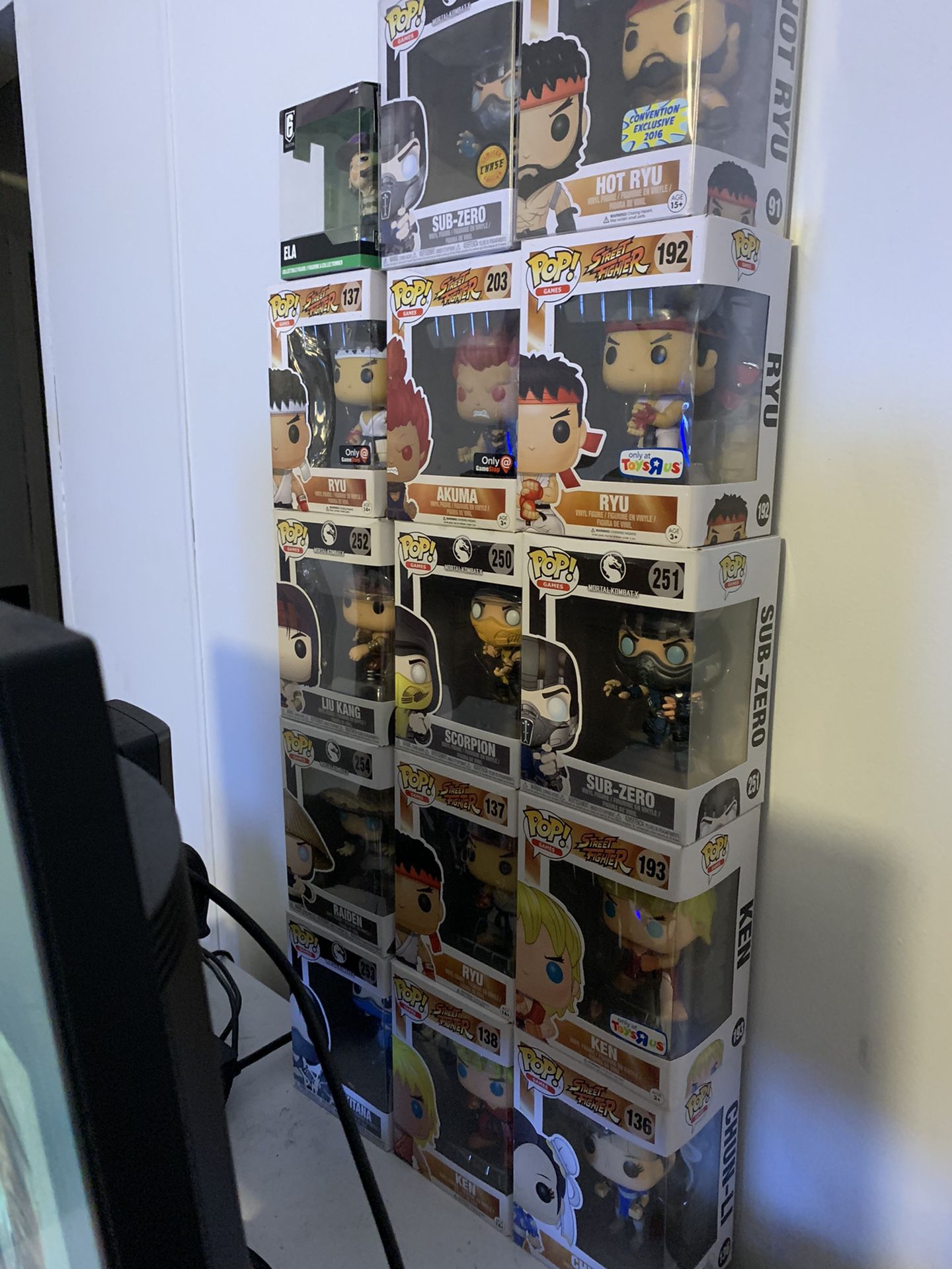 Mk and street fighter Funko pops