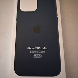 5x iPhone 12/13 Pro Max Cases