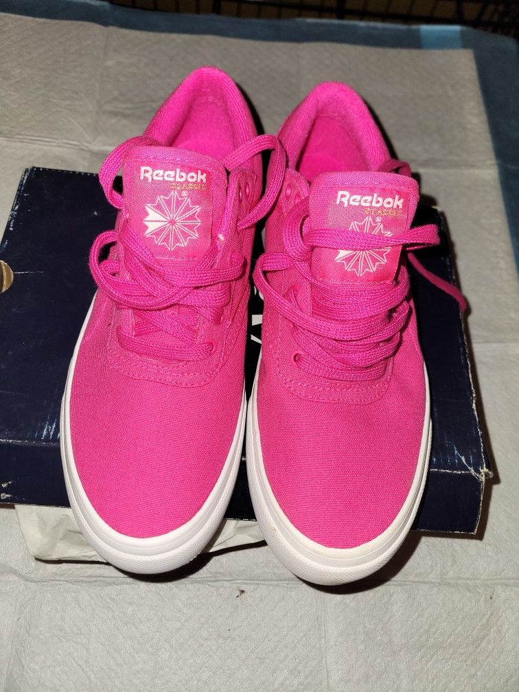 Reebok Tennis Shoes 