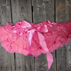 Girls Fluffy Petti Skirt, Size: S (12-24 MO) Tutu Skirt, Birthday/Dance Skirt, Color: Hot Pink