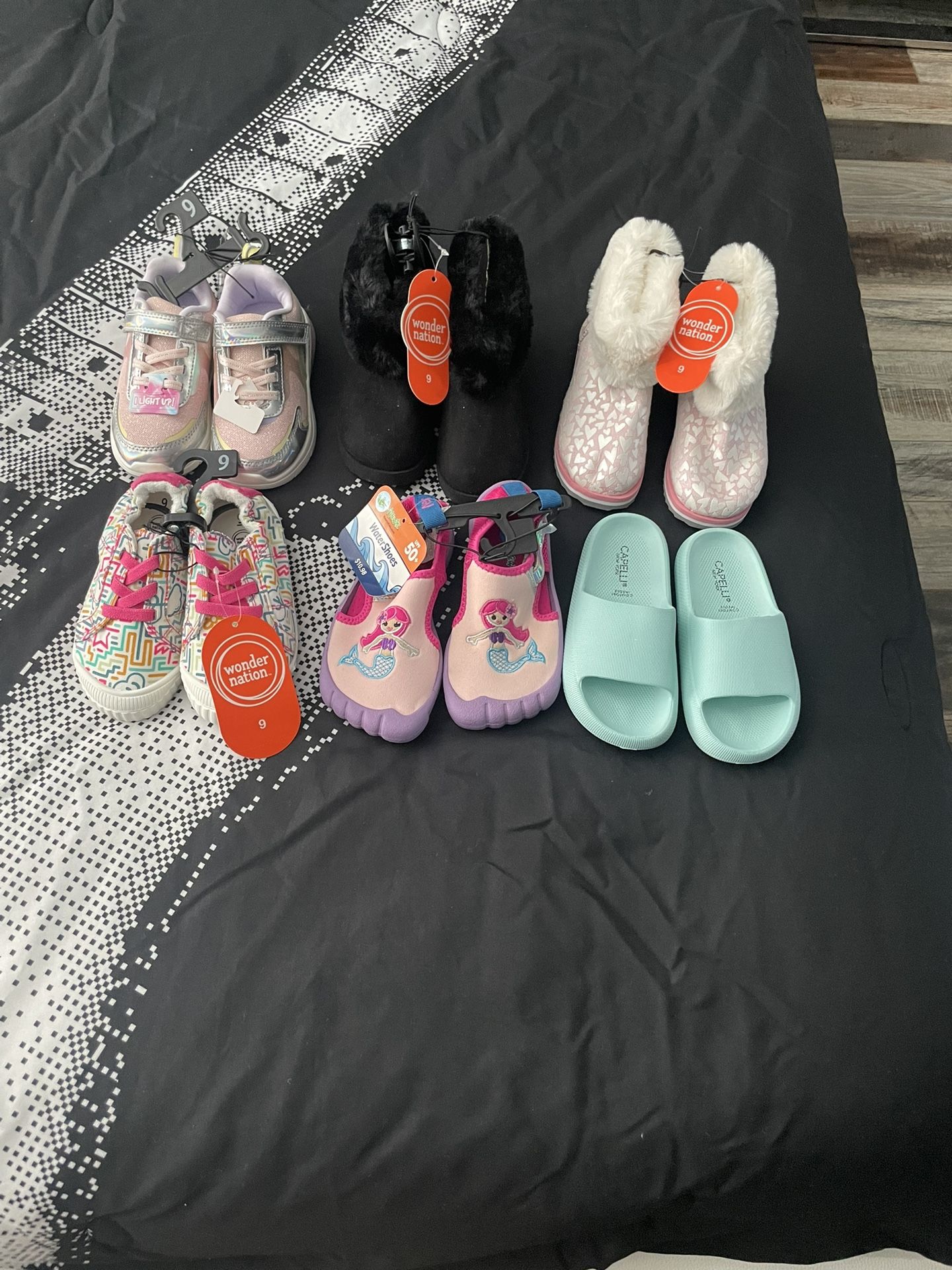 Toddler Girls Shoes(Size 9)