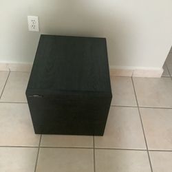 * JAMO * HIGH QUALITY 12” POWERED SUBWOOFER . MADE IN DENMARK . EXCELLENT CONDITION . NEAR MINT . MUST SEE TO APPRECIATE .