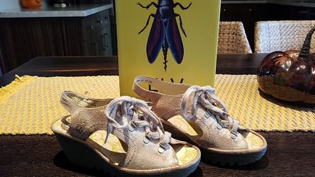 LONDON FLY LEATHER WEDGE SHOES